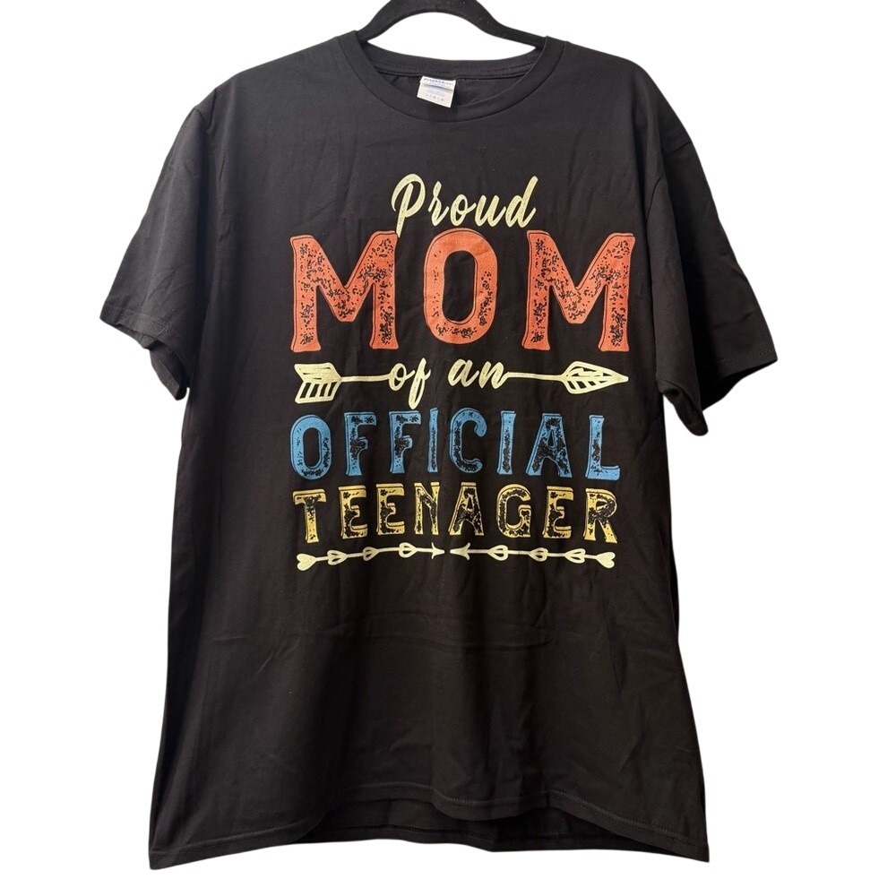 Port and Company Proud Mom of an Official Teenager Black Graphic Tee Size L